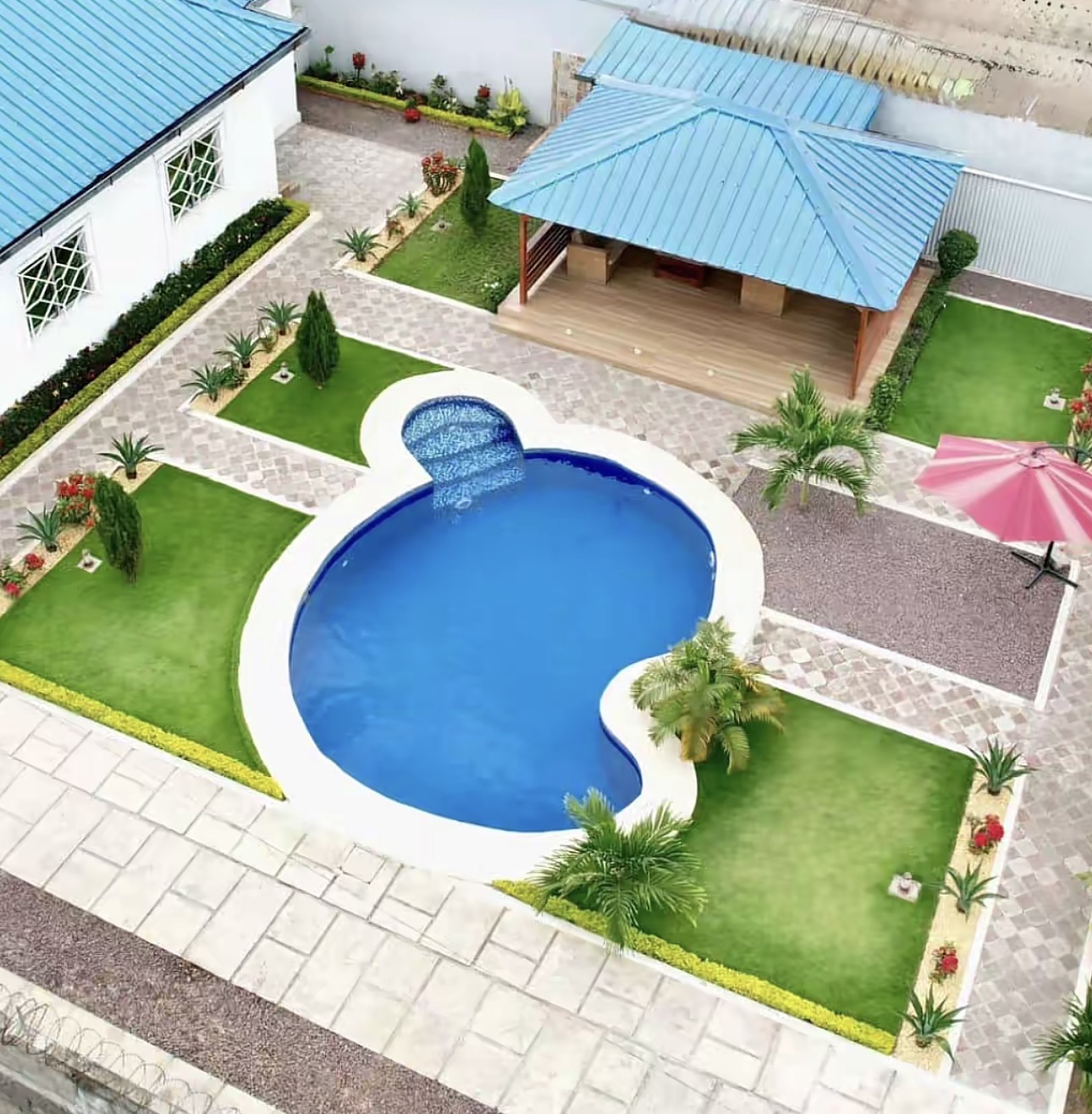 Villa meublé à loué avec piscine 
