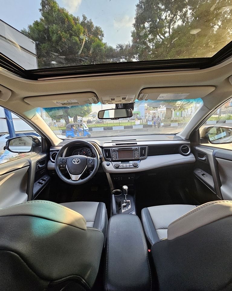 Toyota  RAV4